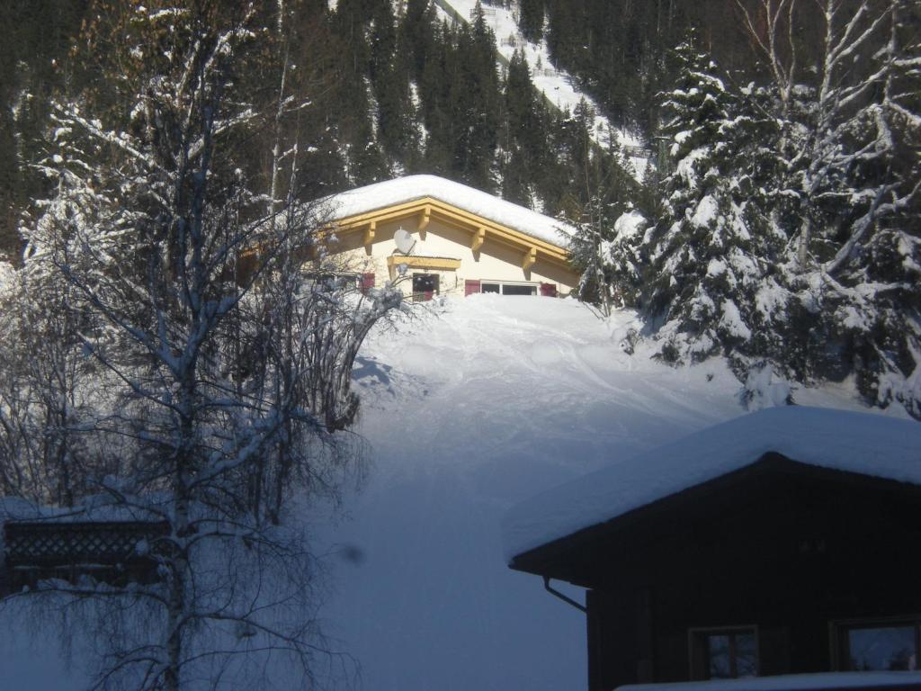 Appartements Hexahuesle Wald am Arlberg Ngoại thất bức ảnh